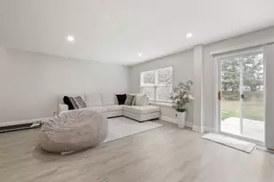 3074 Renard Ln, Saint Charles, IL 60175 - Photo 4