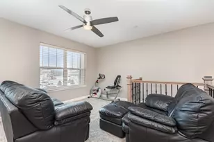 253 Masters Dr, Addison, IL 60101 - Photo 8