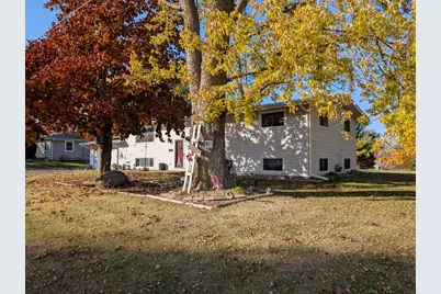 2042 Kenneth Drive, Freeport, IL 61032 - Photo 28