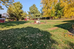 2042 Kenneth Dr, Freeport, IL 61032 - Photo 26