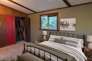 2042 Kenneth Dr, Freeport, IL 61032 - Photo 10