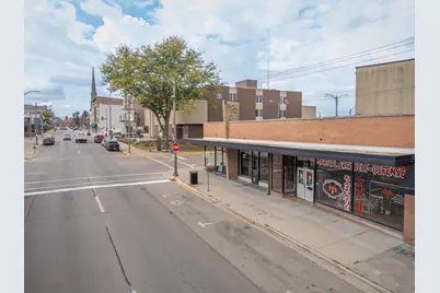 26-28-30 W Stephenson Street, Freeport, IL 61032 - Photo 4