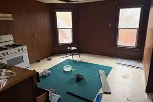 16-18 N Green Ave, Freeport, IL 61032 - Photo 8