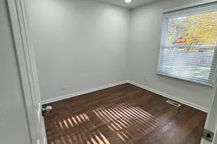 1944 Navarone Dr, Naperville, IL 60565 - Photo 4