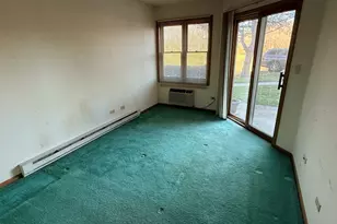 1345 Cunat Ct, Lake in the Hills, IL 60156 - Photo 10