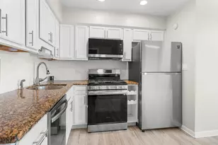 16 Echo Ct, Vernon Hills, IL 60061 - Photo 10