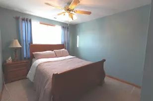 430 Brookhaven Cir, Sugar Grove, IL 60554 - Photo 32