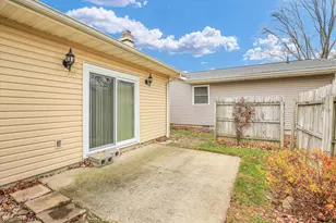 2302 Blackthorn Dr, Champaign, IL 61821 - Photo 28