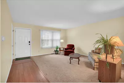 2302 Blackthorn Drive, Champaign, IL 61821 - Photo 10