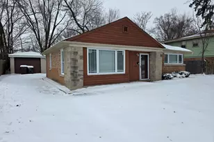 207 Mantua St, Park Forest, IL 60466 - Photo 2