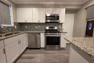 207 Mantua St, Park Forest, IL 60466 - Photo 8