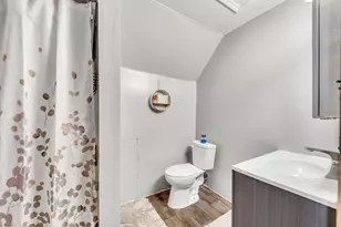 411 E 5th St, Momence, IL 60954 - Photo 14