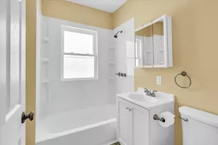 210 E Newkirk St, Tuscola, IL 61953 - Photo 16