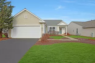 13440 Crestview Dr, Huntley, IL 60142 - Photo 2