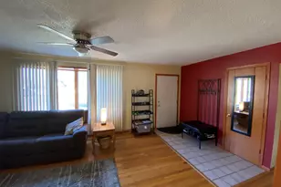 9820 Menard Ave, Oak Lawn, IL 60453 - Photo 4