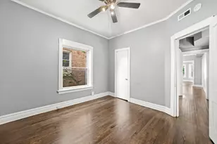7841 S Burnham Ave, Chicago, IL 60649 - Photo 14
