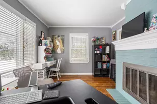 1233 E Jefferson St, Bloomington, IL 61701 - Photo 16