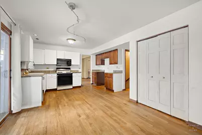 1207 Quail Run Avenue, Bolingbrook, IL 60490 - Photo 34