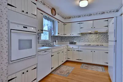 231 N Flora Parkway, Addison, IL 60101 - Photo 10