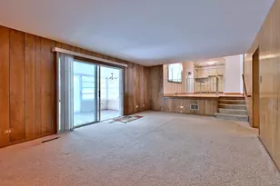 231 N Flora Pkwy, Addison, IL 60101 - Photo 24