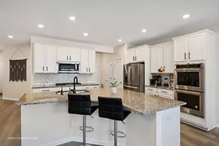 534 Watercress Dr, Aurora, IL 60504 - Photo 8