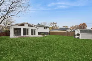 9S215 Florence Ave, Downers Grove, IL 60516 - Photo 20