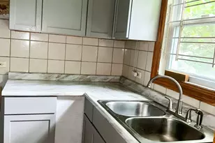 1125 E 82nd Pl, Chicago, IL 60619 - Photo 6