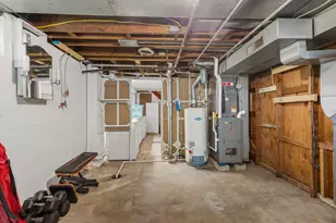 220 Brookwood Dr, Champaign, IL 61820 - Photo 22