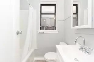 4735 N Beacon St, Chicago, IL 60640 - Photo 12