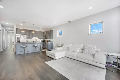 947 W 14th Place #3A, Chicago, IL 60608 - Photo 4