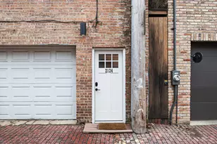 2124 N Sedgwick St, Chicago, IL 60614 - Photo 2