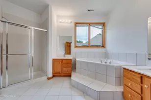 16W234 91st St, Burr Ridge, IL 60527 - Photo 18