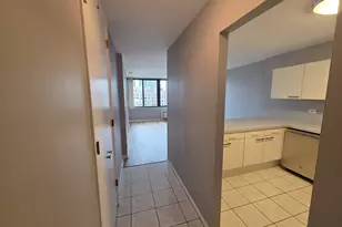 2754 N Hampden Ct, Chicago, IL 60614 - Photo 2