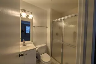 205 Glasgow Ln, Schaumburg, IL 60194 - Photo 22