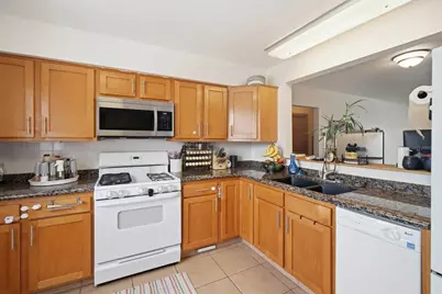 [Address not provided], Elgin, IL 60123 - Photo 8