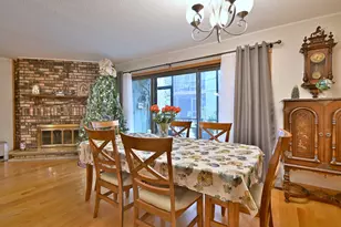 9176 S Rd, Palos Hills, IL 60465 - Photo 8