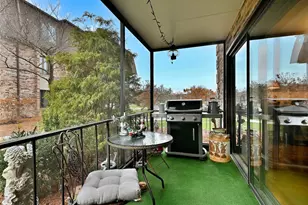 9176 S Rd, Palos Hills, IL 60465 - Photo 22