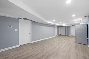 7716 S Kingston Ave, Chicago, IL 60649 - Photo 18