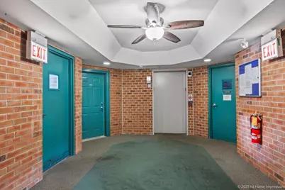 5520 W 115th Street #101, Oak Lawn, IL 60453 - Photo 4