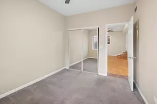 3923 W Ainslie St, Chicago, IL 60625 - Photo 16