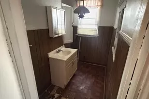 951 N Trumbull Ave, Chicago, IL 60651 - Photo 10