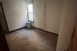 951 N Trumbull Ave, Chicago, IL 60651 - Photo 8