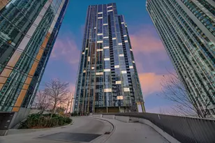 211 N Harbor Dr, Chicago, IL 60601 - Photo 2