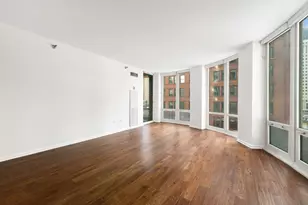 345 N LaSalle St, Chicago, IL 60654 - Photo 8