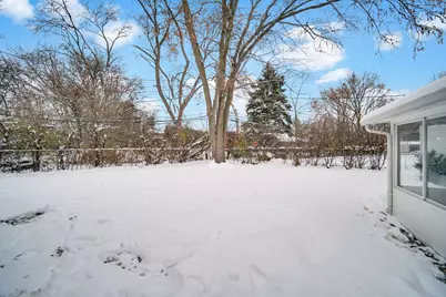 137 Julie Drive, Glenview, IL 60025 - Photo 34