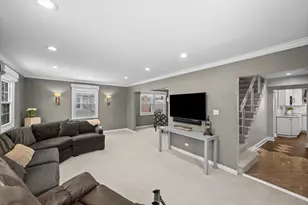 440 Burnt Ember Ln, Buffalo Grove, IL 60089 - Photo 10