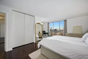 1555 N Dearborn St, Chicago, IL 60610 - Photo 18