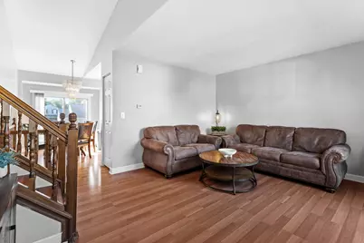 202 Parkwood Drive, Streamwood, IL 60107 - Photo 12