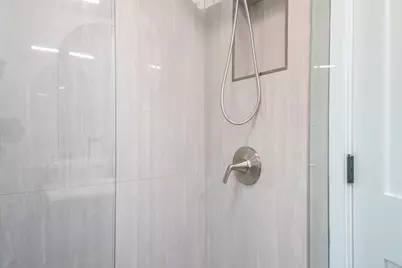 6055 W Dakin Street, Chicago, IL 60634 - Photo 18