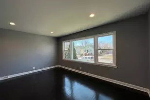 323 22nd Ave, Bellwood, IL 60104 - Photo 6